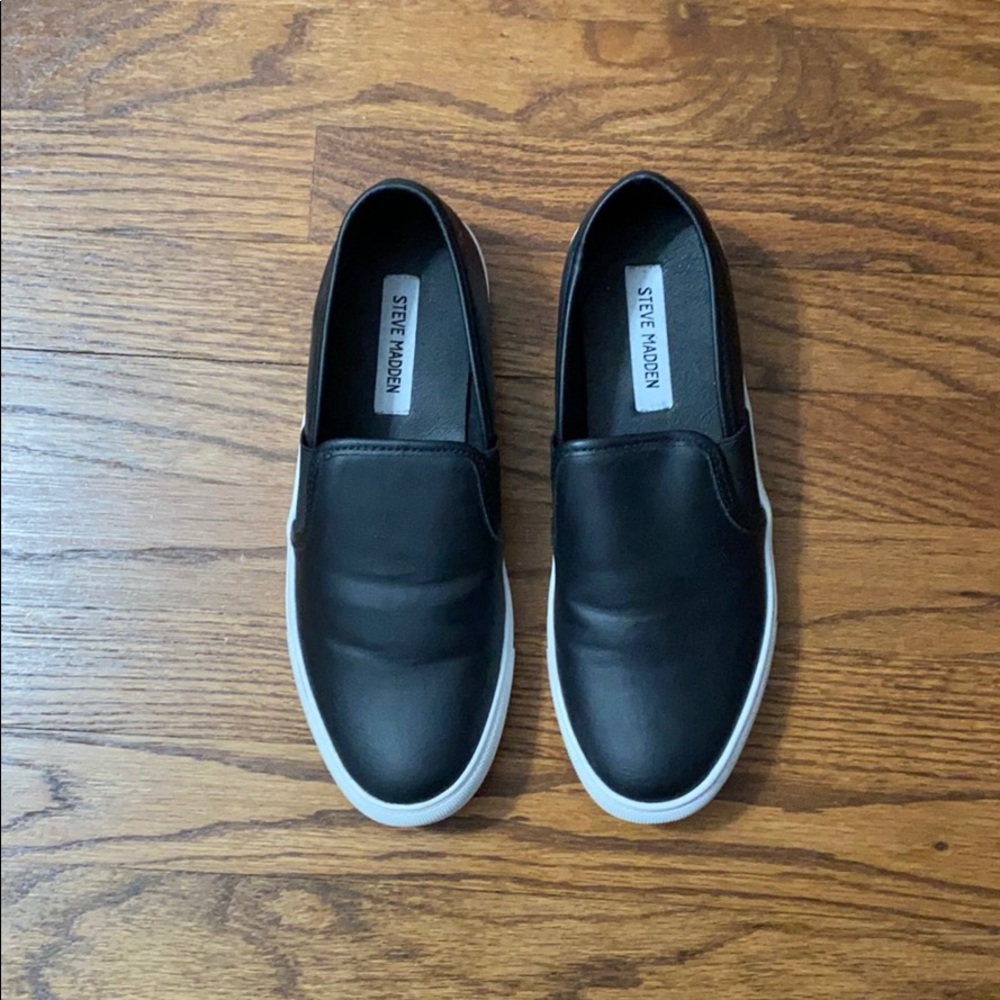 Steve Madden leather slip on sneakers